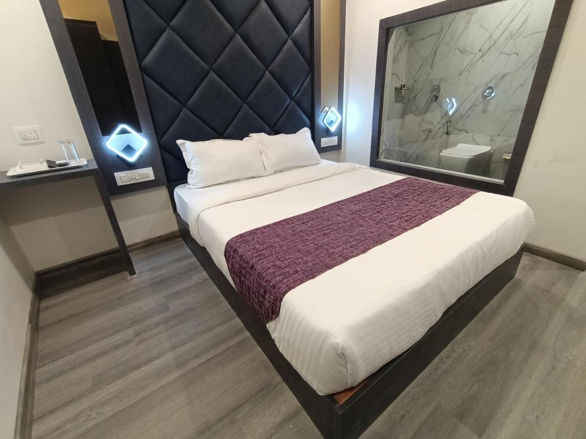 Hotel Classio Andheri - Near Dn Nagar Metro Station Mumbai Luaran gambar