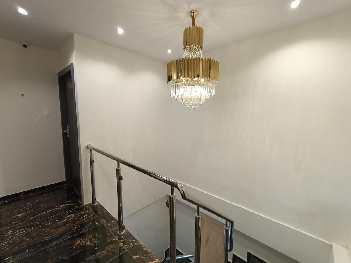 Hotel Classio Andheri - Near Dn Nagar Metro Station Mumbai Luaran gambar