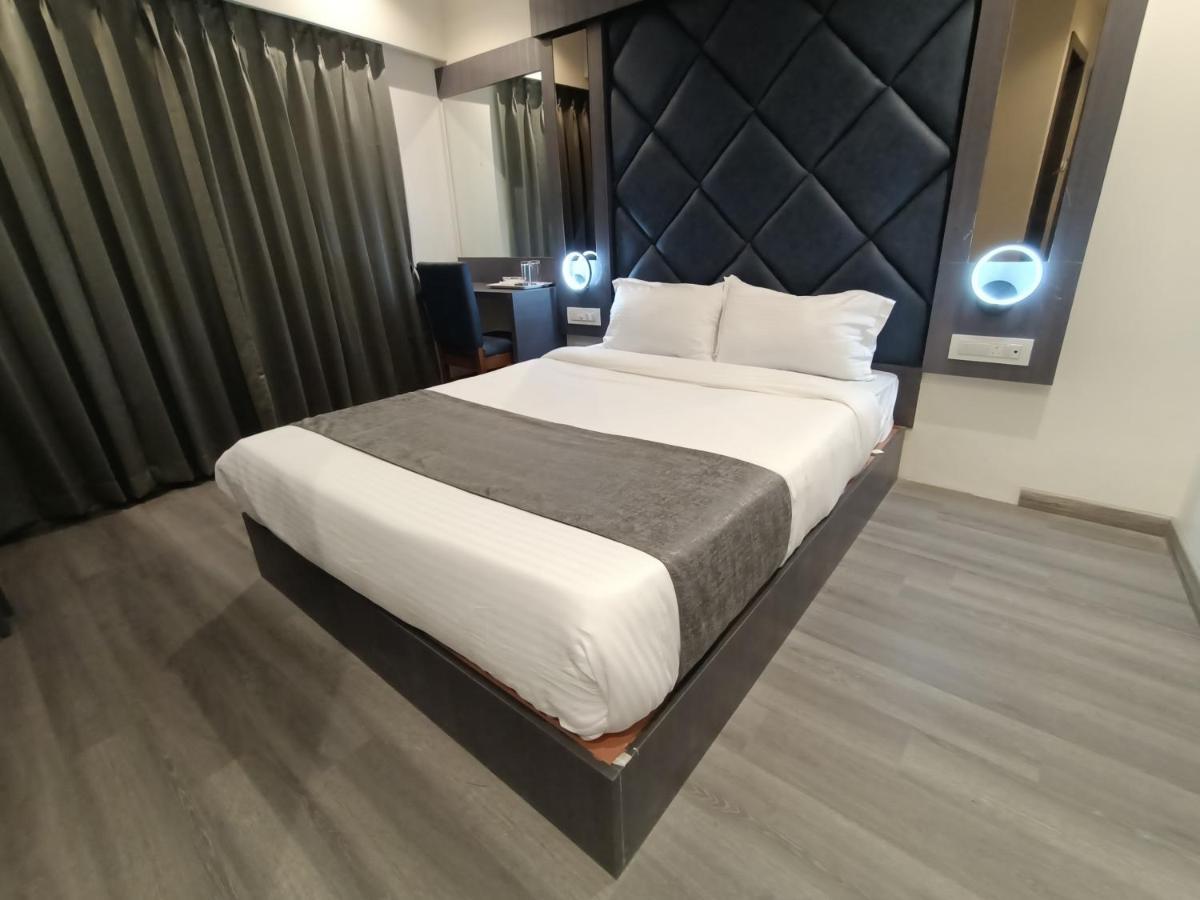 Hotel Classio Andheri - Near Dn Nagar Metro Station Mumbai Luaran gambar
